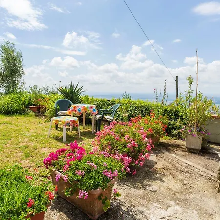 La Casa Di Elda, With Pool, Uzzano, Toscana 度假居